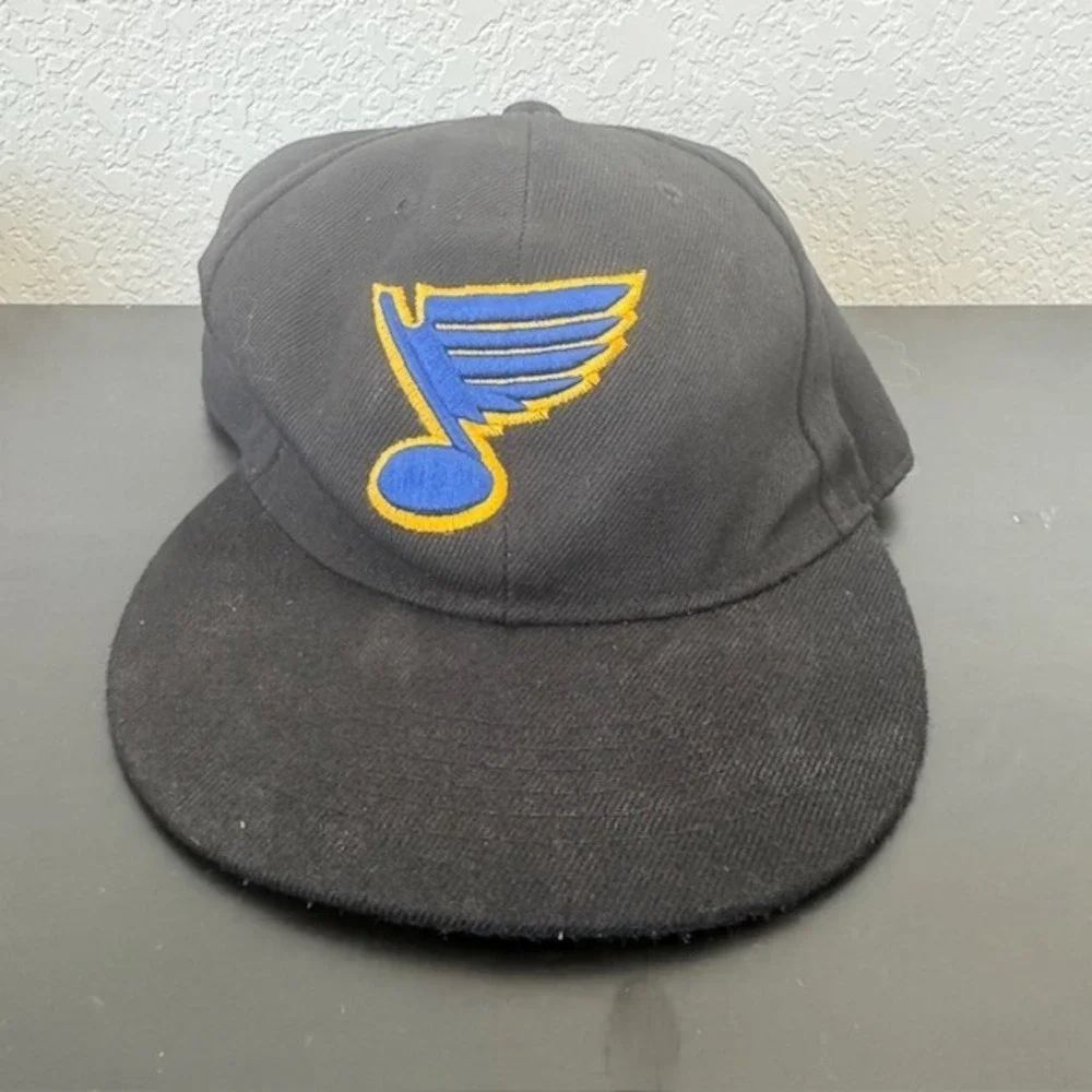 Mens Black St Louis Blues Snapback Hat Max Headgear NHL Hockey One Size Fits All